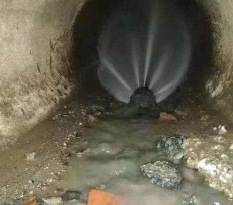 锦山镇市政管道清淤
